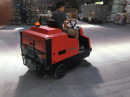 新能源全封閉電動(dòng)掃地車(chē)