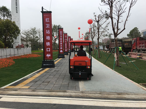 如何選購(gòu)小型駕駛式掃地車？三個(gè)關(guān)鍵點(diǎn)要注意