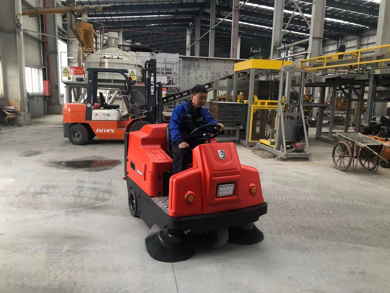 怎么選擇掃地車品牌呢？