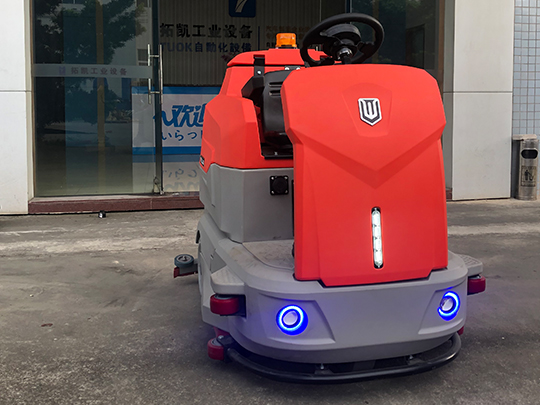 洗地機(jī)廠家有哪些？使用電動洗地機(jī)有哪些優(yōu)點